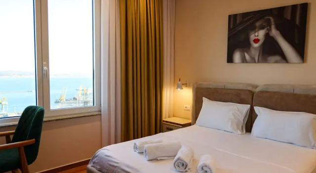 Grandstay Apartments 012, Rezerwuj Apartament Hotele w Durres County z parkingiem, Parking