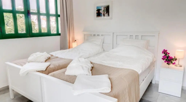 Двухместный номер Standard с балконом Hostal Almijara