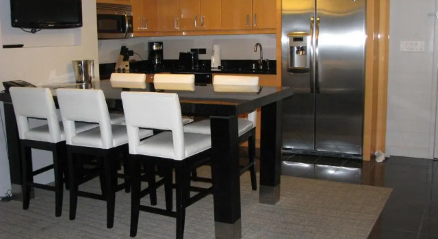 Люкс Suites at Elara Las Vegas Center Strip-No Resort Fees