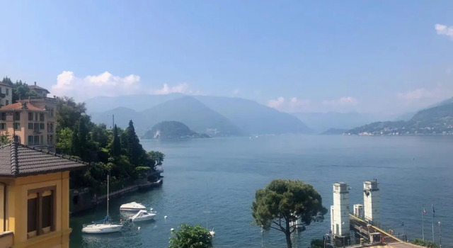 Апартаменты Varenna Perfect Place 2 Suites