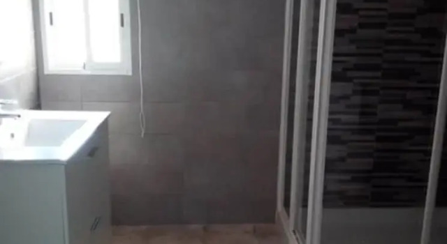 Коттедж с 4 комнатами с балконом Valley View