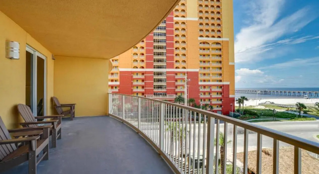 Апартаменты Tower 3 at Calypso Beach Resort