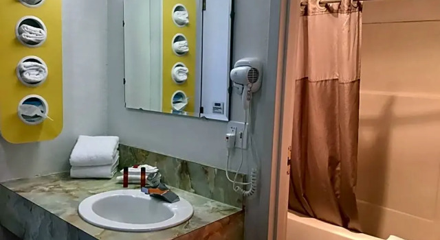 Двухместная Studio Suite Travelodge Inn & Suites by Wyndham Missoula University Park