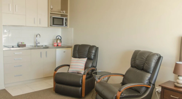 Студия Executive с балконом Coastal Ridge Apartments