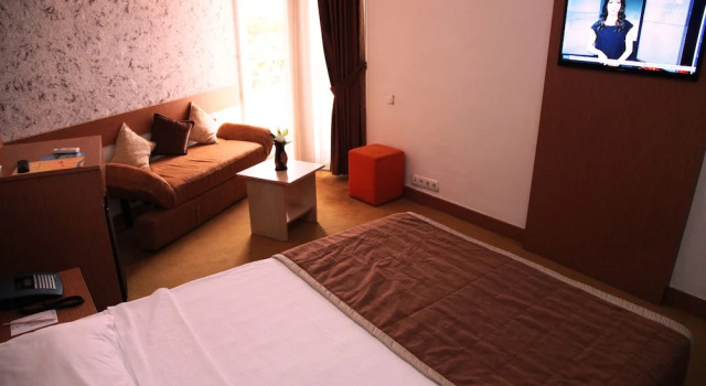Номер Standard Orient Resort Hotel