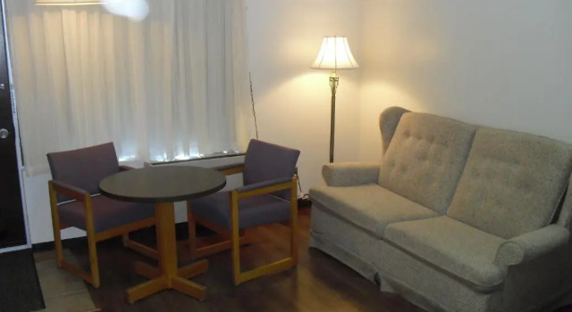 Auberge La Diligence, Rezervovat Hostel  