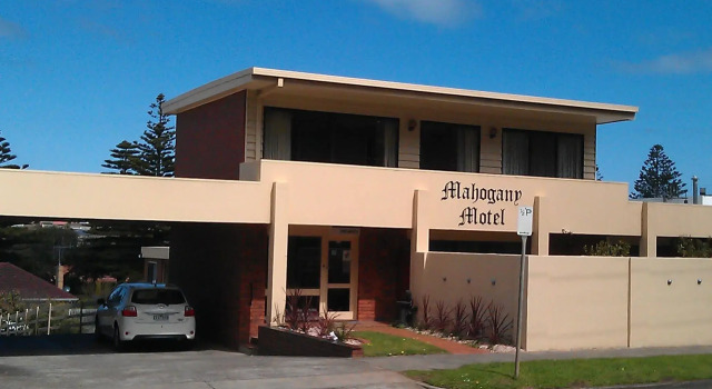 Mahogany Motel Warrnambool, Забронировать Мотель Отели Уоррнамбул с парковкой, Парковка