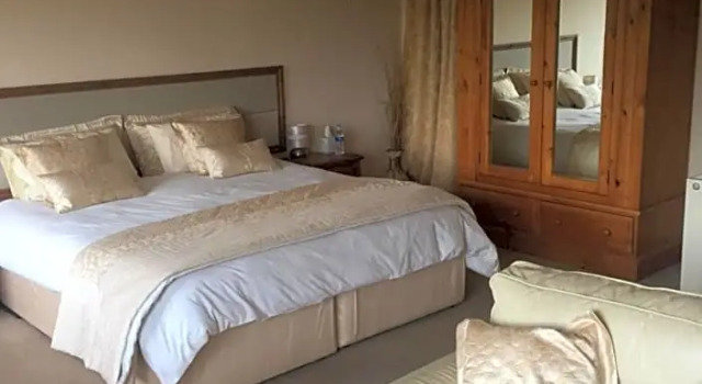 Ackroyd House, Varaa Hotelli 5 tähden hotellit kohteessa Merseyside, 5*
