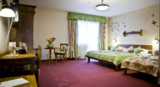 Трёхместный номер Standard с балконом Helan Family & SPA
