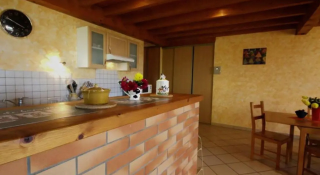 Gîte rural 2 chambres avec jardin, terrasse, wifi, animaux acceptés - FR-1-496-130, Prenota Hotel Hotel a Alvernia con parcheggio, Parcheggio