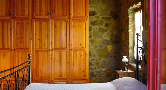 Stonehouses Lemnos