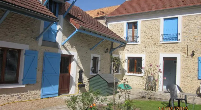 Les Cailloux en vallée de Chevreuse, Rezerwuj Hotel Marchezais Centre