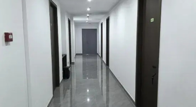 Ruiling Hotel, Prenota Hotel Hotel a Huzhou con parcheggio, Parcheggio