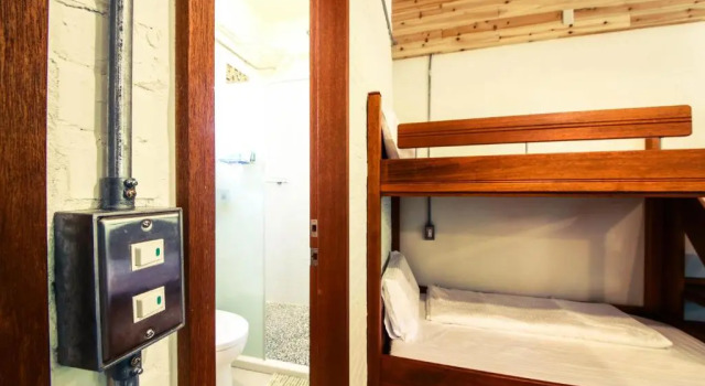 Кровать в общем номере JN B&B