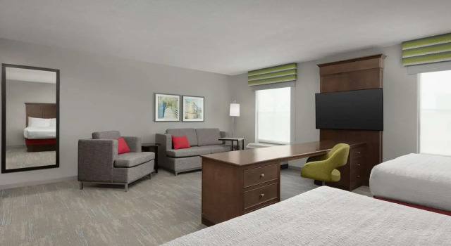Четырёхместный люкс Hampton Inn & Suites Orlando North Altamonte Springs
