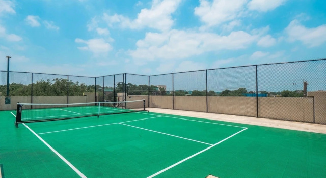 Коттедж Fun Soco 1BR King Suite w Gympickleballlaundry