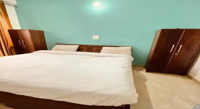 Capital O Kanha Guest House, Забронировать Гостевой дом Гостевые дома Грейтер-Нойда, Гостевой дом