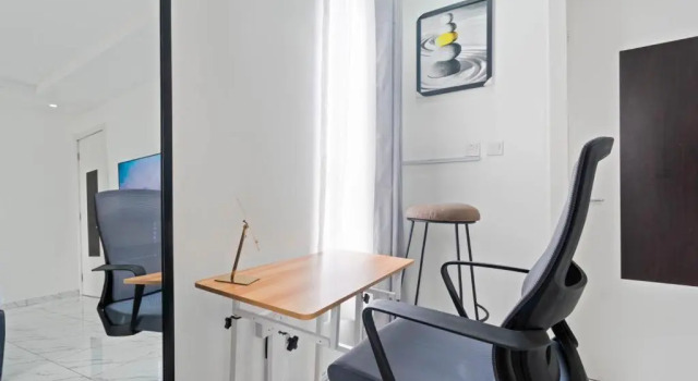 Luxury 2bedroom apartment with pool, Prenota Appartamento Hotel a Ikuata con piscina, Piscina
