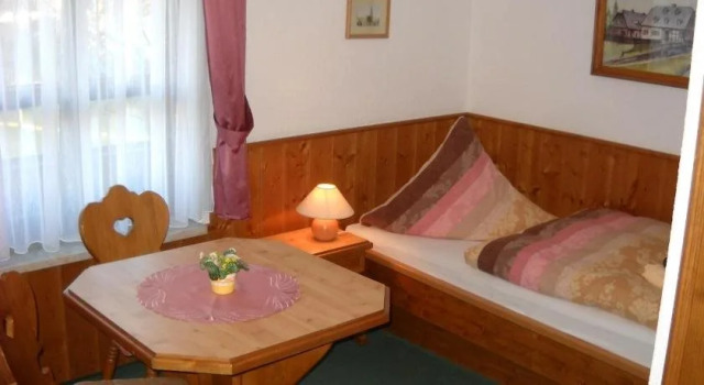 Hotel-Pension Flechsig, Забронировать Отель Хартманнсдорф-Кирхберг Саксония