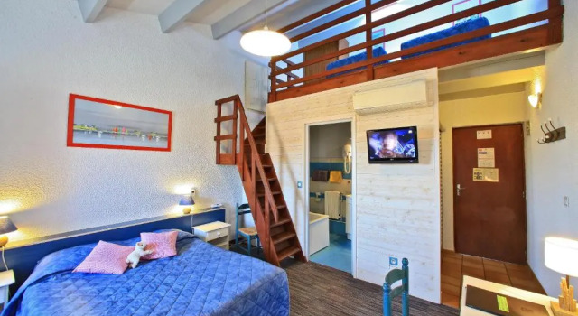 Четырёхместный номер Standard Logis Hôtel de la Plage