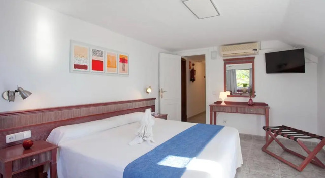 Апартаменты Superior Apartamentos Cala Murada Tennis