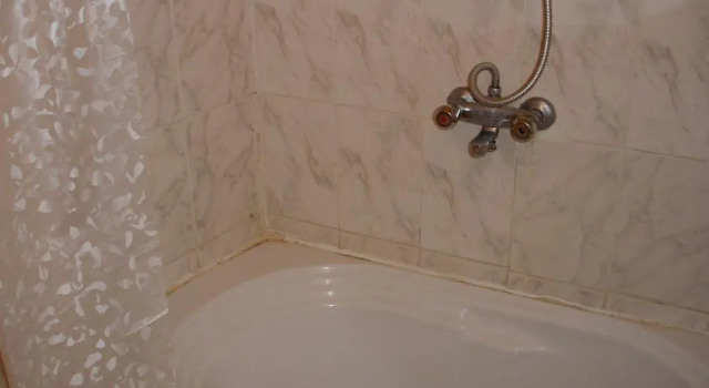 Standardowy trzyosobowy pokój i balkonem Sara Hotel Aswan
