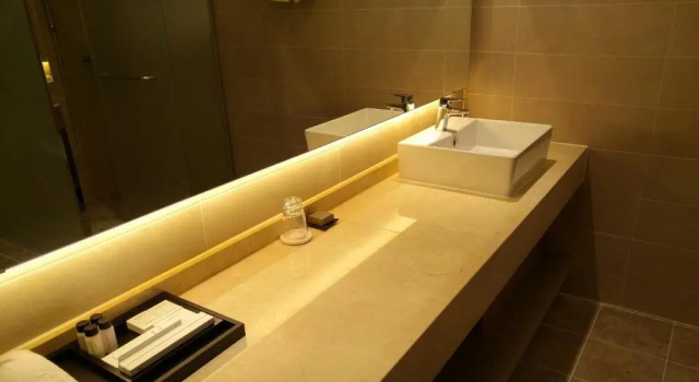Люкс J Square Hotel and Wedding