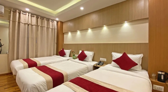 Трёхместный номер Deluxe Hotel Nilakantha