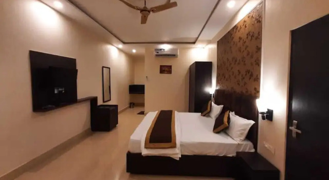 Номер Luxury The Palms Resort