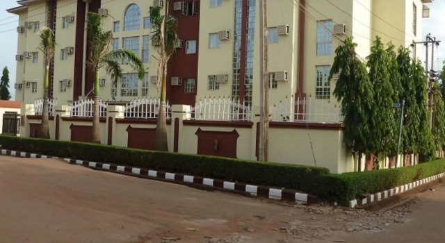 Nondon International Hotel, Boek Hotel Enugu Nigeria