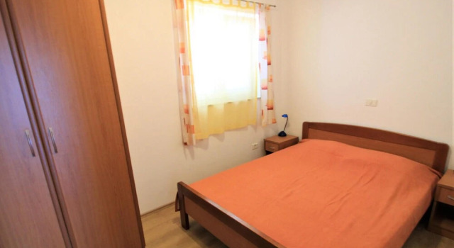 Beautiful Apartment in Mandre With 1 Bedrooms, Wifi and Indoor Swimming Pool