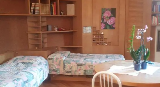 B&B DUE ABETI, Book Bed and Breakfast Hotels in Florence with Parking, Parking