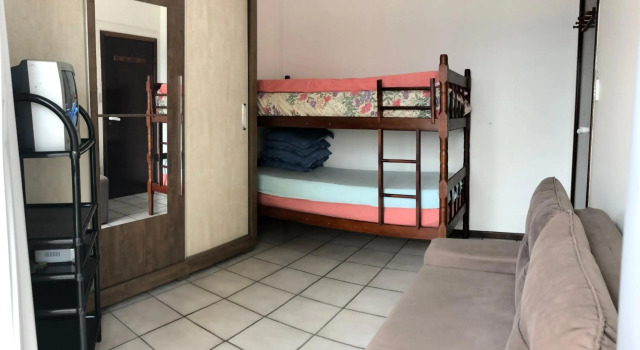 Lindo apartamento super completo em Meia Praia, 100 metros do mar e 10 quadras do centro, Забронировать Апартаменты/квартира Мея-Прая Санта-Катарина