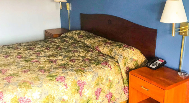 Economy 7 Inn- Newport News, Забронировать Мини-отель Мотели Ньюпорт-Ньюс, Мотель