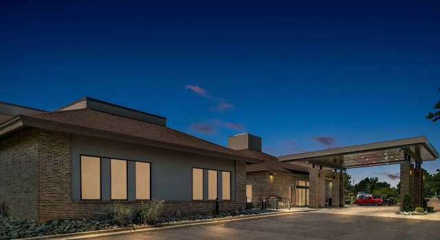 Best Western Okemos/East Lansing Hotel & Suites, Prenota Hotel East Lansing Michigan