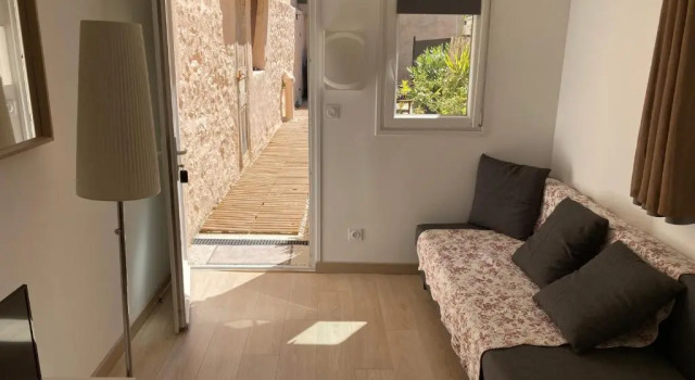 T2 30 m2 avec Jardin proche des plages, Забронировать Отель Бандоль Bandol Wine Route, рядом с Atlantide1, promenades en mer, calanques de Cassis, Porquerolles