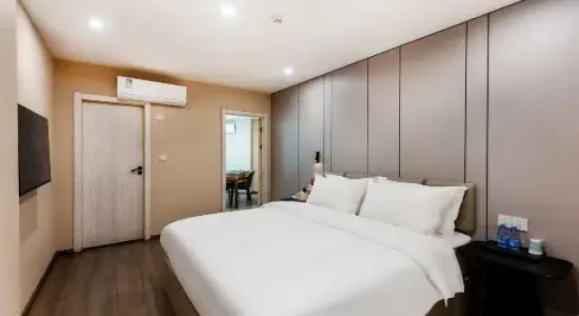 Люкс Orange Hotel (Gao'an Shibo Huacheng Branch)