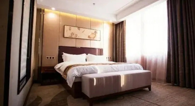 Двухместный люкс Business GreenTree Eastern Bozhou Wanda Plaza Xiyi Avenue Hotel