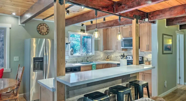 Game Room & Deck: Oso Cozy Cabin in Arnold!, Reserva ahora Casa o chalet Arnold California