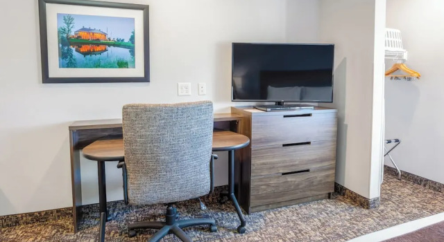 My Place Hotel St Joseph MO, Book Hotel Hoteller i St. Joseph med parkering, Parkering