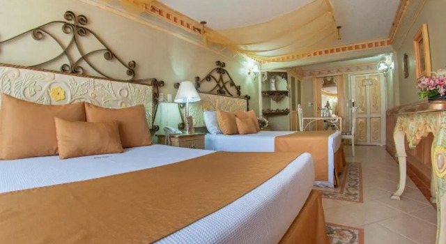 Трёхместный номер Standard Villa las Margaritas Plaza Cristal