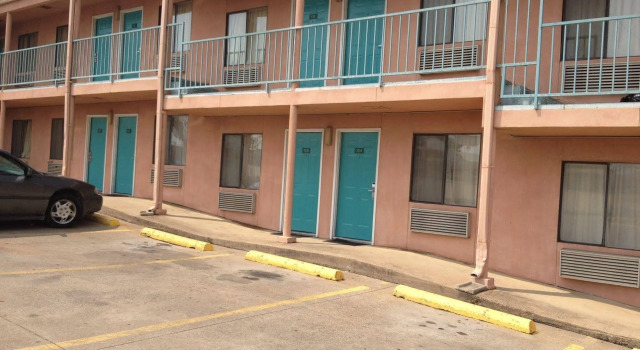 Crown Inn Grand Prairie, Boek Mini-hotel Grand Prairie Dallas - Fort Worth Metropolitan Area