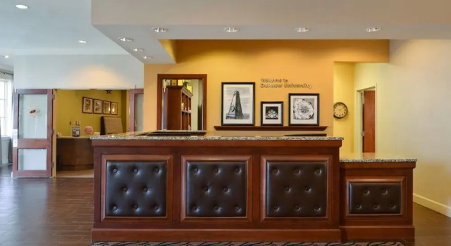 Inn at DePauw, Prenota Hotel Greencastle Indiana