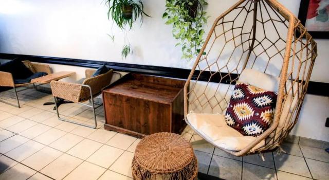 Auberge HI-Montreal, Book Hostel / Vandrerhjem Montreal Quebec, nær Phillips Square