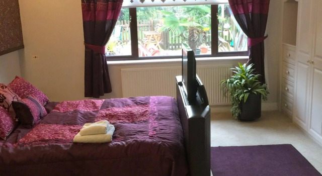 Woodpaddock B&B, Rezervați Bed and Breakfast Hoteluri de afaceri în Merseyside, 4* 5*