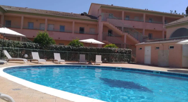 La Corse tranquille 300m de la plage et piscine