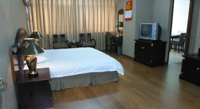 Dongyuan Hotel, Varaa Hotelli Qingpu Shanghai