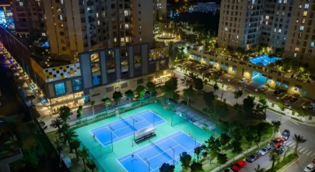 Iconic Saigon Metropole D2, Забронировать Отель Хошимин провинция Хошимин, рядом с Зоопарк и ботанический сад Хошимина