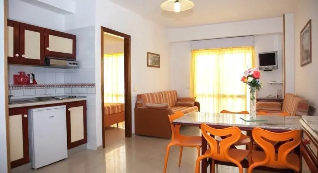 Apparthotel Residence Club Riviera dei Cedri, Varaa Hotelli Santa Maria del Cedro Calabria