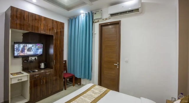 Номер Deluxe с балконом Hotel Surya Palace